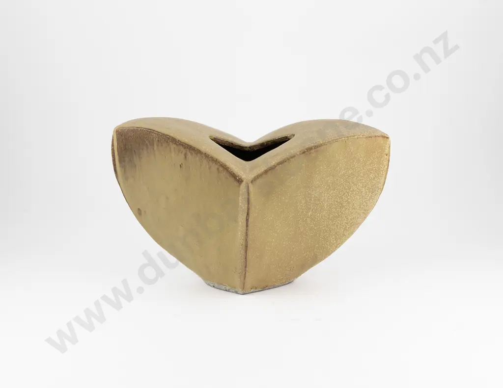 James Greig Sculptural Vase Image 1++