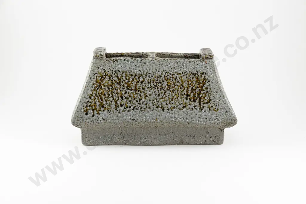 Juliet Peter Trough Vase Image 1++