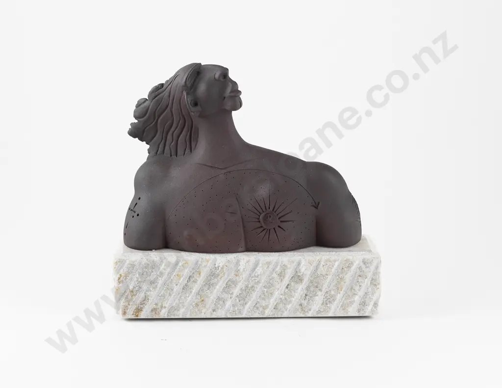 Darryl Robertson Figural Bust Image 1++