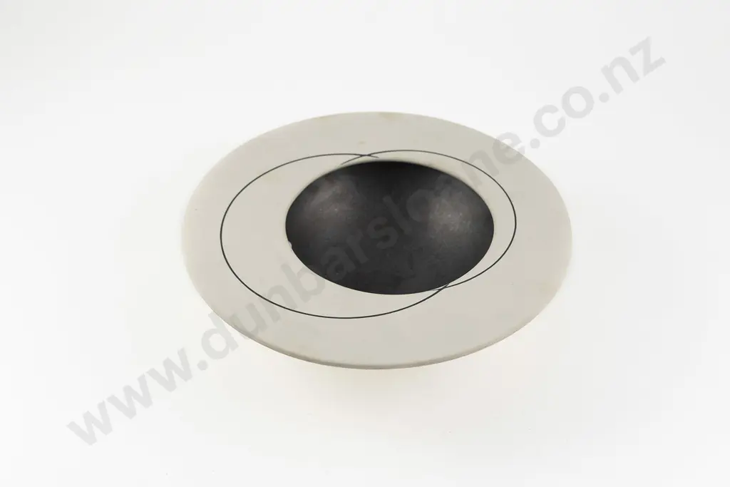 Leo King Saturn Vase Image 1++