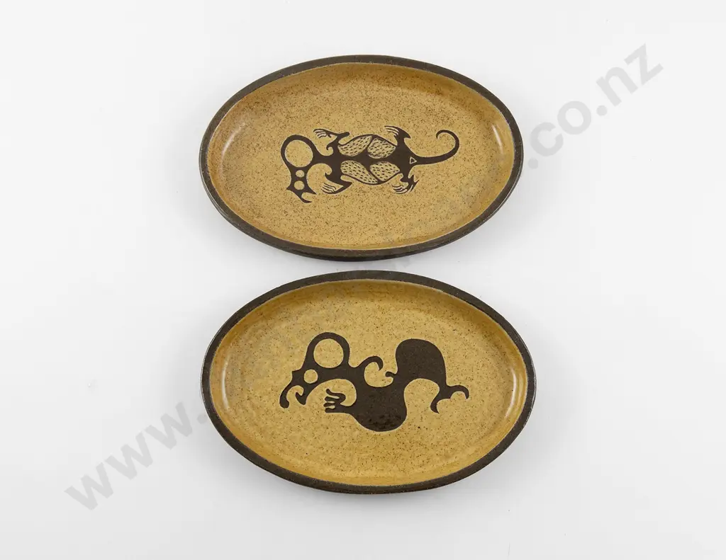 Two Dorothy Ewart Shallow Dishes Image 1++