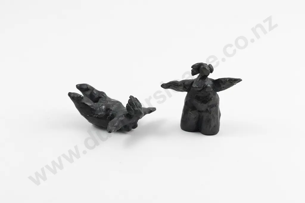 Di Conway - Pair of Figures Image 1++