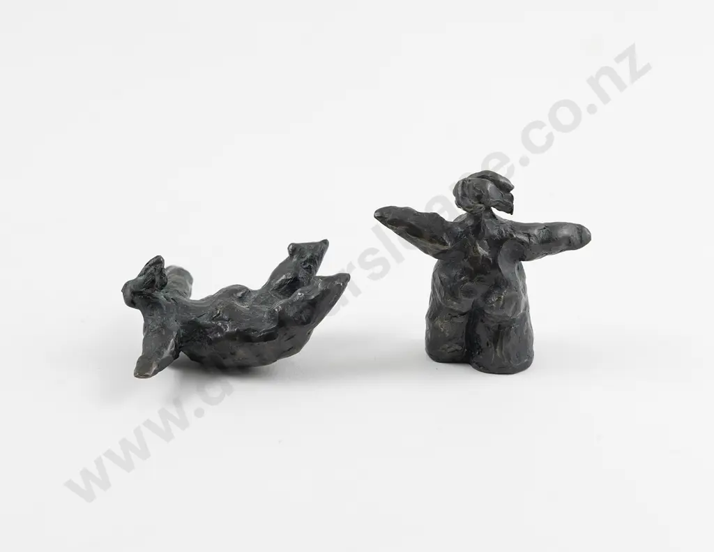 Di Conway - Pair of Figures Image 1++