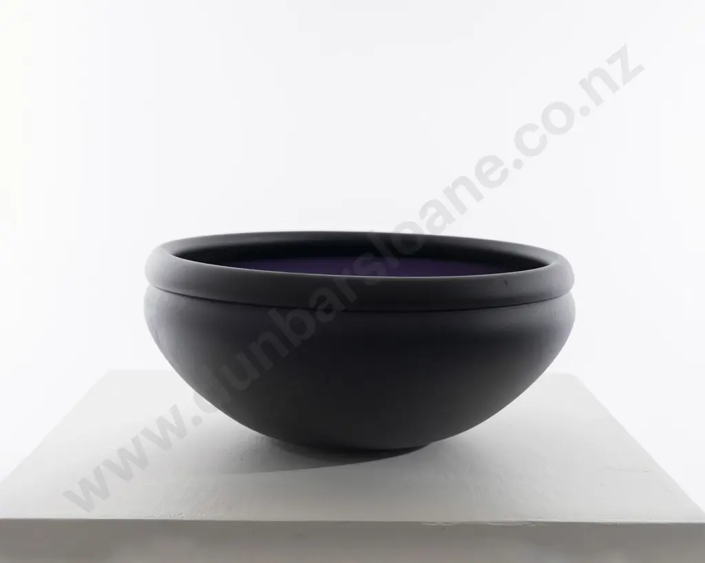 Early Ann Robinson Frosted Glass Bowl Image 1++