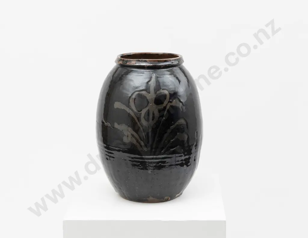 Warren Tippett Floor Vase Image 1++