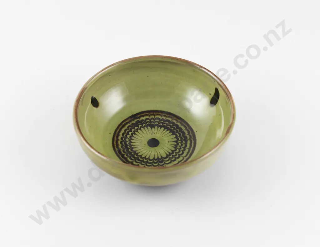 Michael Cardew (British 1901 - 1983) - Bowl (a/f) Image 1++