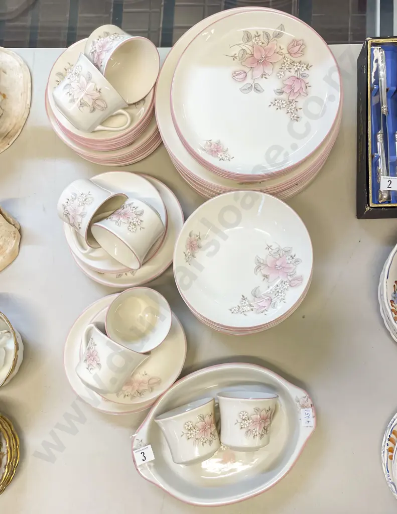 Crown Lynn "Jasmine Flower" Part Dinner Set Image 1++