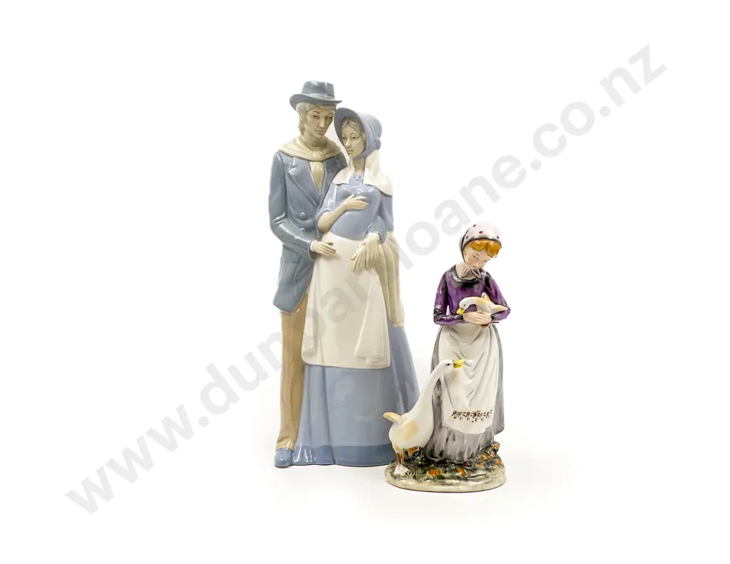 Large Figure Group together with Other China Figure Image 1++