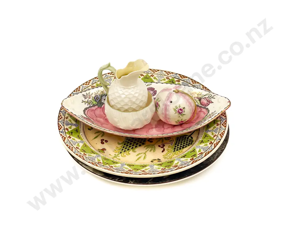 Qty of Assorted Fancy China incl Doulton and Belleek Image 1++