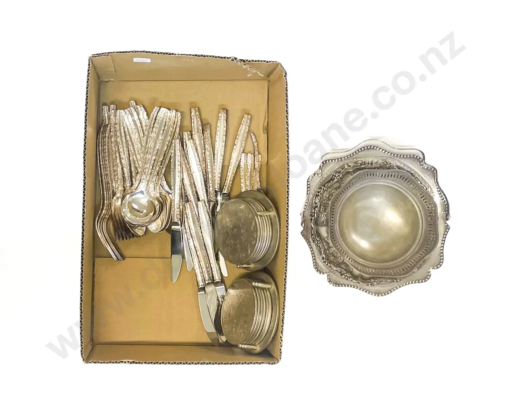 Canteen of Assorted Cutlery together with Box of Cutlery and S/P Image 1++