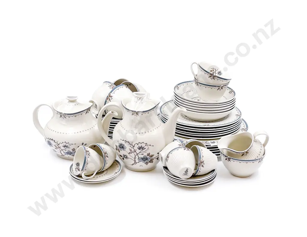 RD "Old Colony" Part Dinner Set Image 1++