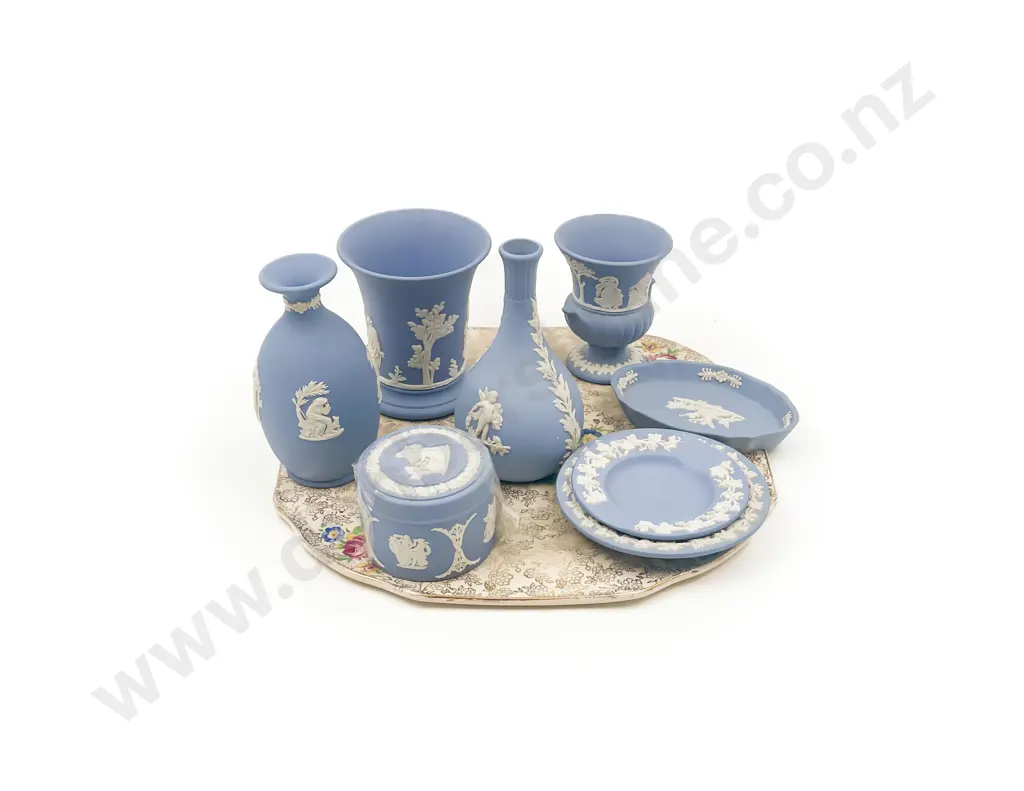 Small Qty of Assorted Wedgwood Image 1++