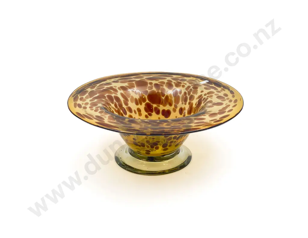 Art Glass Centre Vase Image 1++
