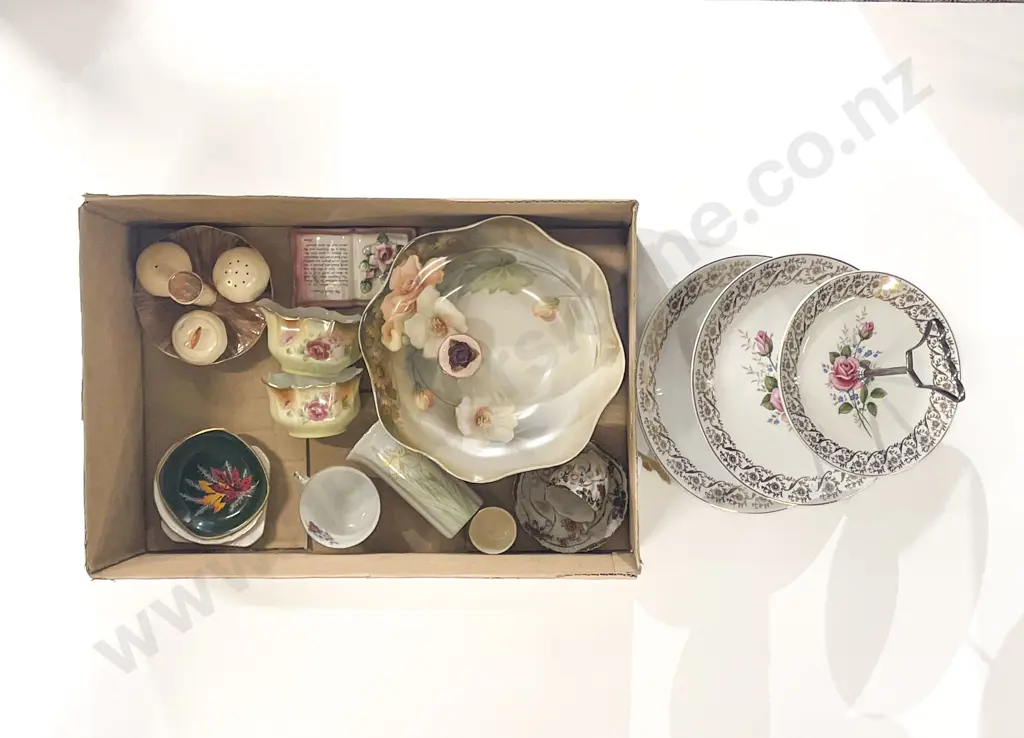 Qty of Assorted Fancy China incl 3-Tier Cake Stand Image 1++