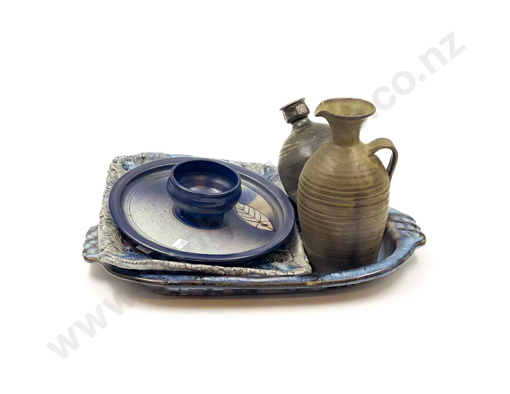 Five Pieces of NZ Pottery Image 1++