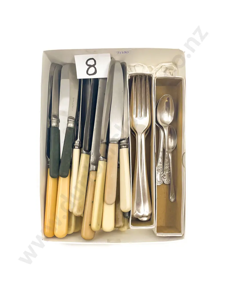 Box Qty of Assorted Cutlery Image 1++