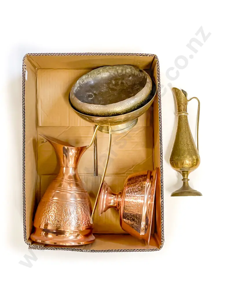 Box Qty of Assorted Metal Ware Image 1++
