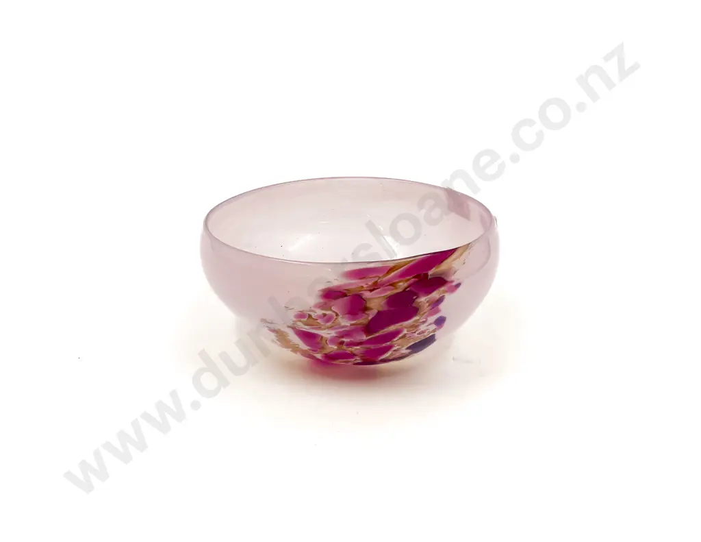 Art Glass Bowl Image 1++