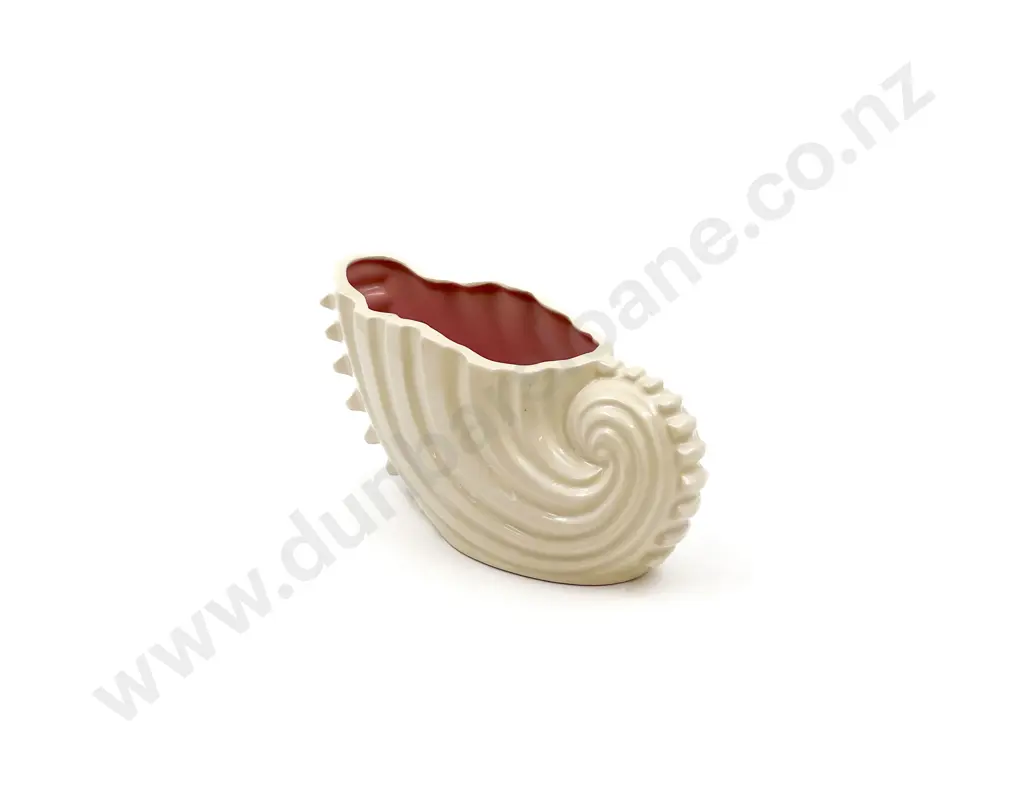 Art Deco Ceramic Shell Vase Image 1++