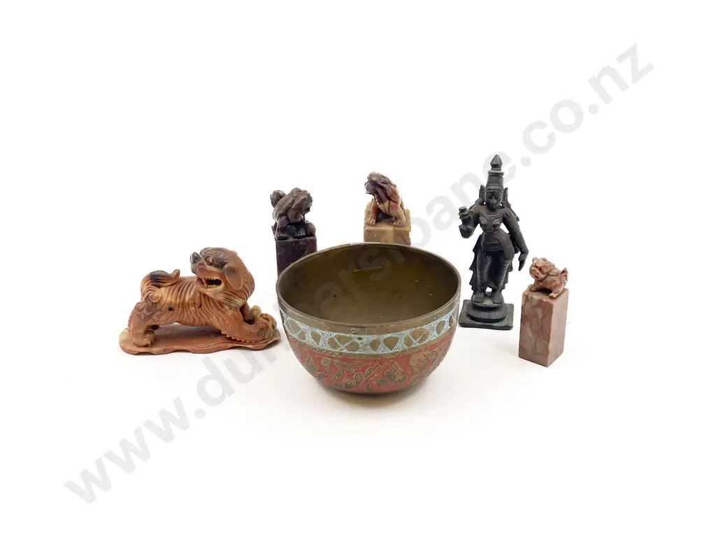 Qty of Assorted incl Hardstone Ornaments etc. Image 1++