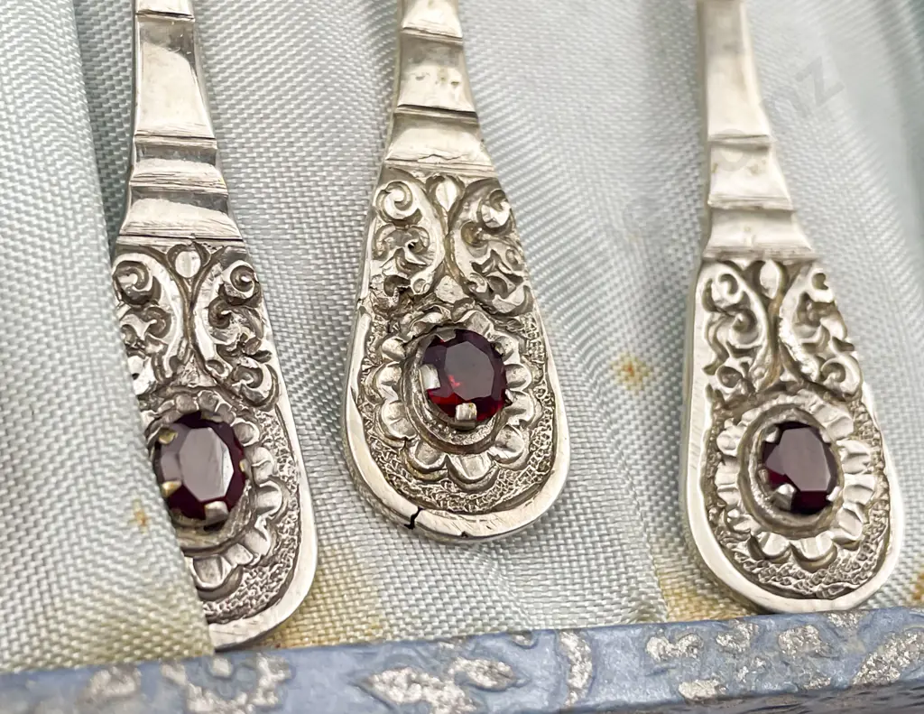 Set of Six Silver and Garnet Mounted Tea Spoons Image 1++