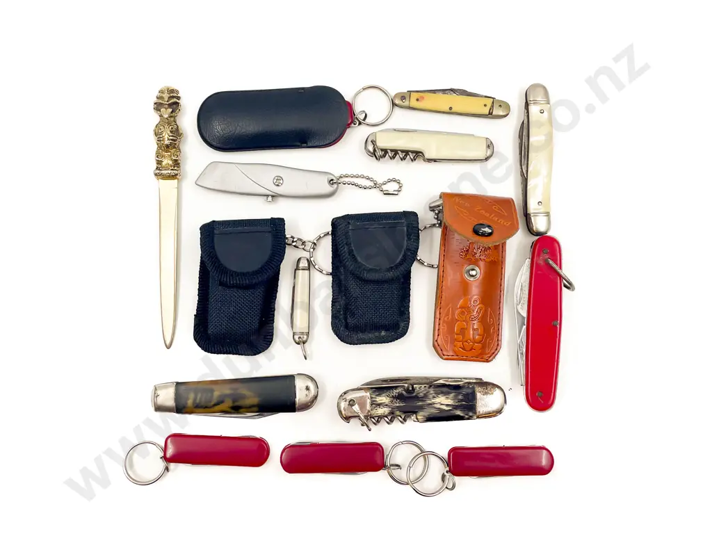 Qty of Assorted Pocketknives etc. Image 1++