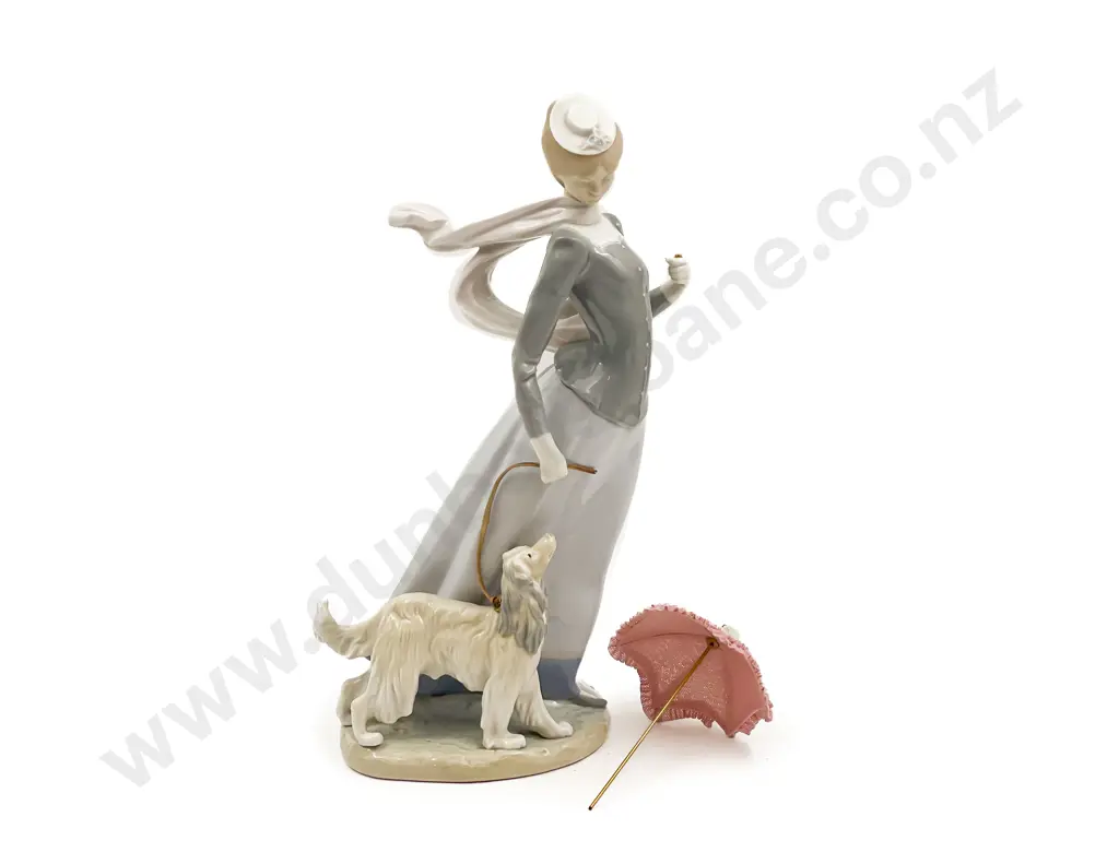 Large Lladro Figure Image 1++