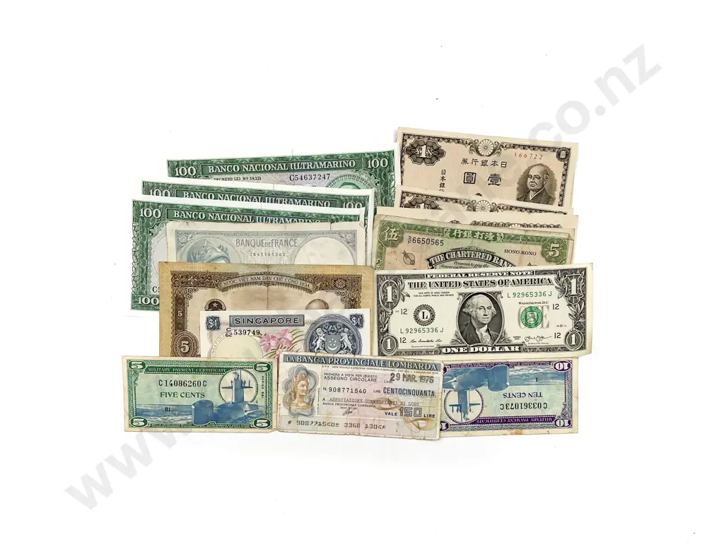 Small Qty of World Bank Notes Image 1++