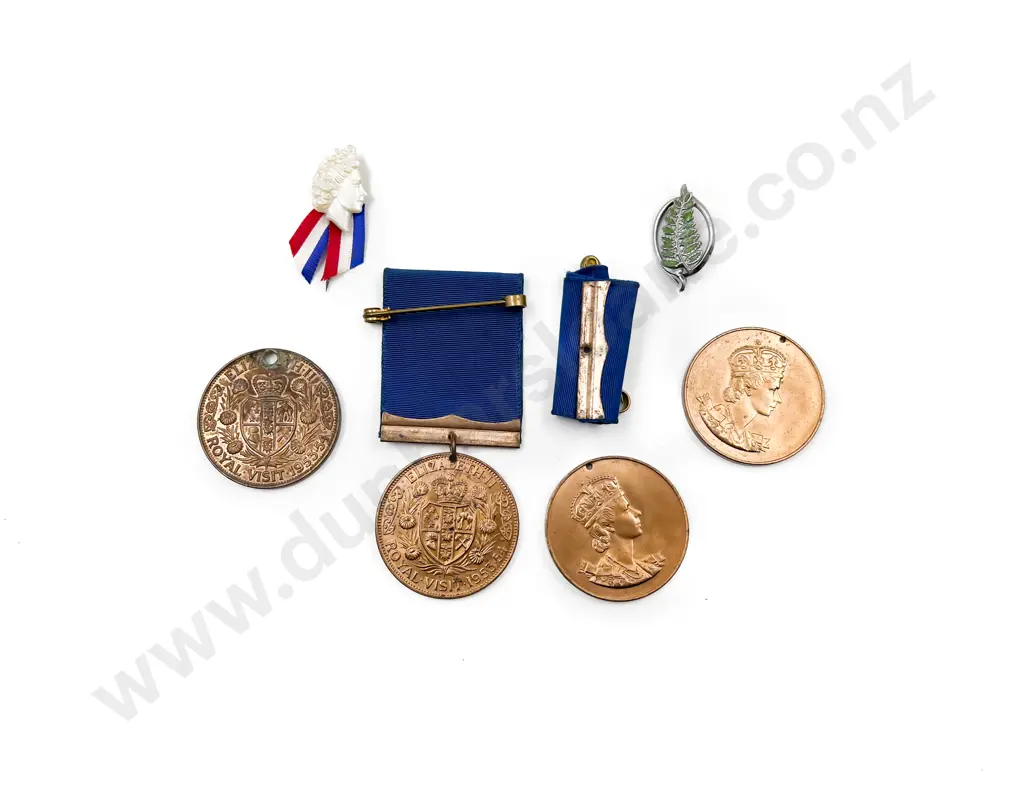NZ Four 1953 Royal Visit Medals with Badge and Pin Image 1++