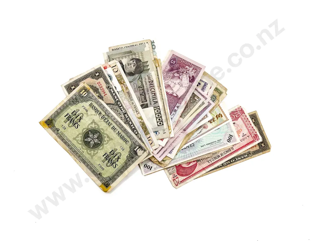 Qty of Vintage World Bank Notes Image 1++
