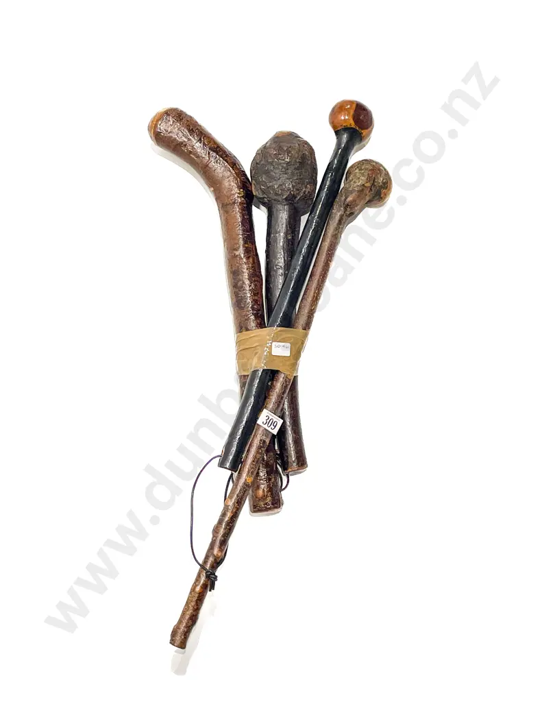 Quantity of Assorted Clubs Image 1++