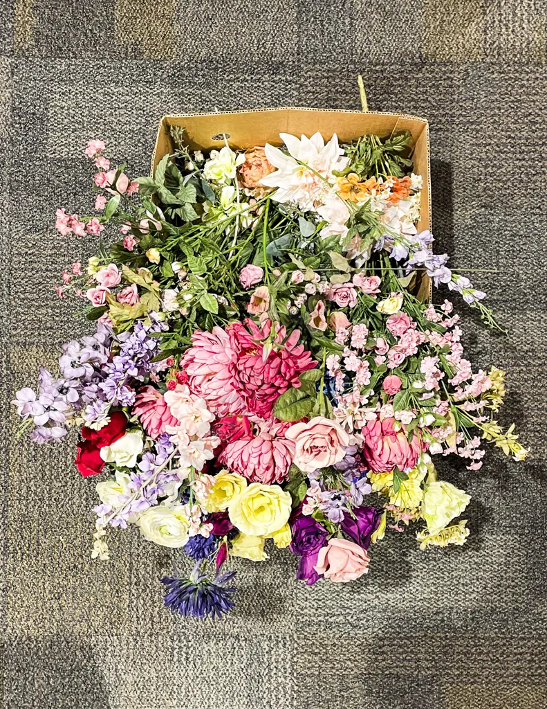 Large Quantity of Assorted Decorative Faux Flowers Image 1++