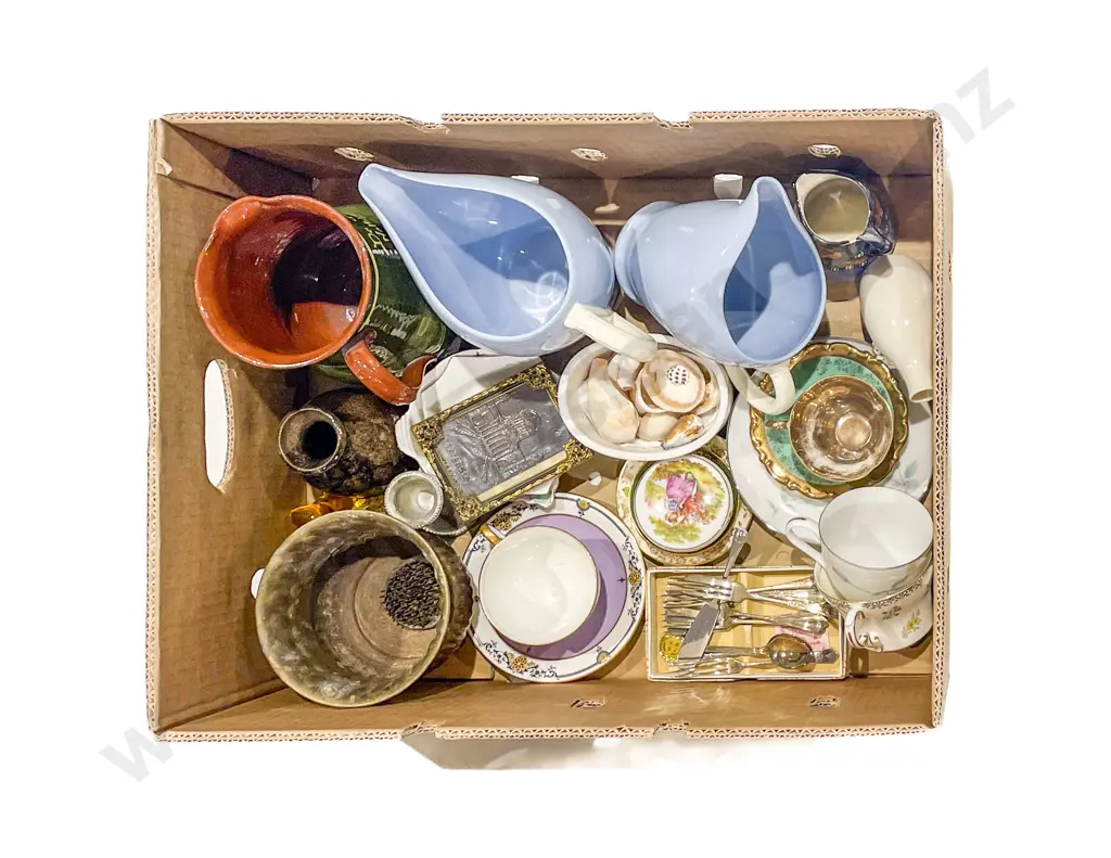 Box Quantity Assorted Including China & Cutlery etc Image 1++