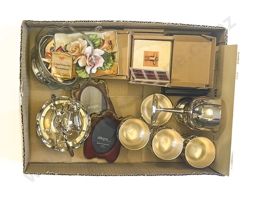 Box Quantity of Assorted including Royal Doulton Image 1++