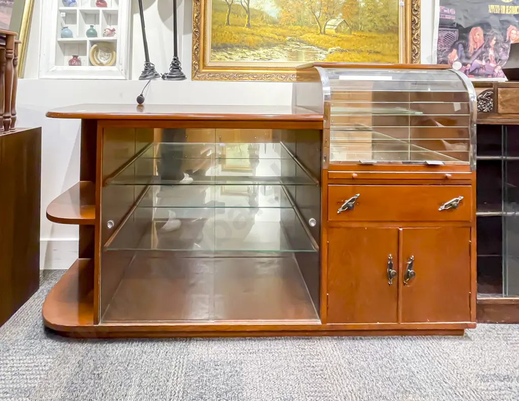 China/Drink's Cabinet of Unique Proportions Image 1++