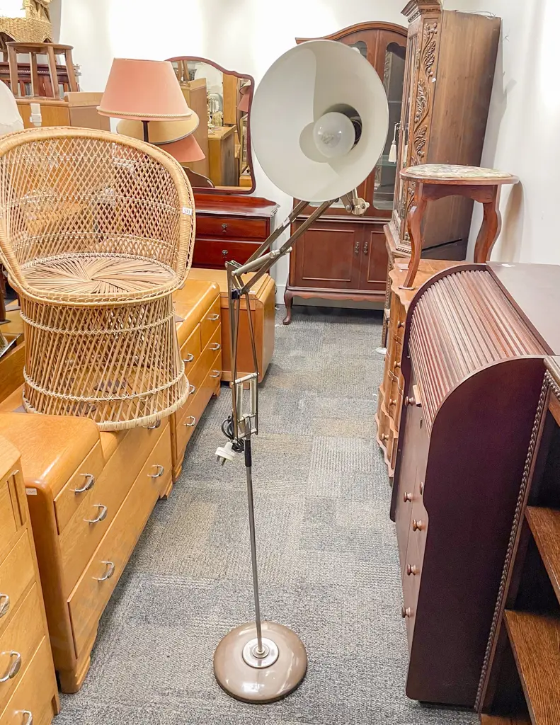 Vintage Angle Poised Standard Lamp Image 1++