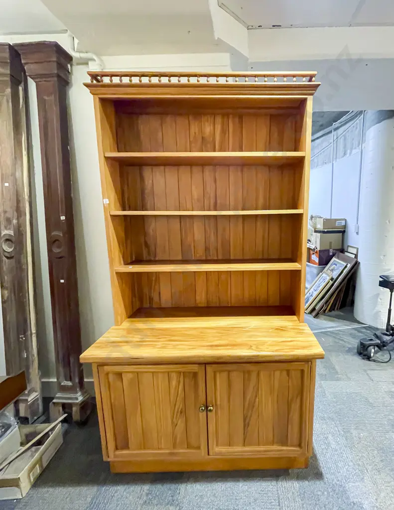 Rimu Bookcase Cabinet Image 1++