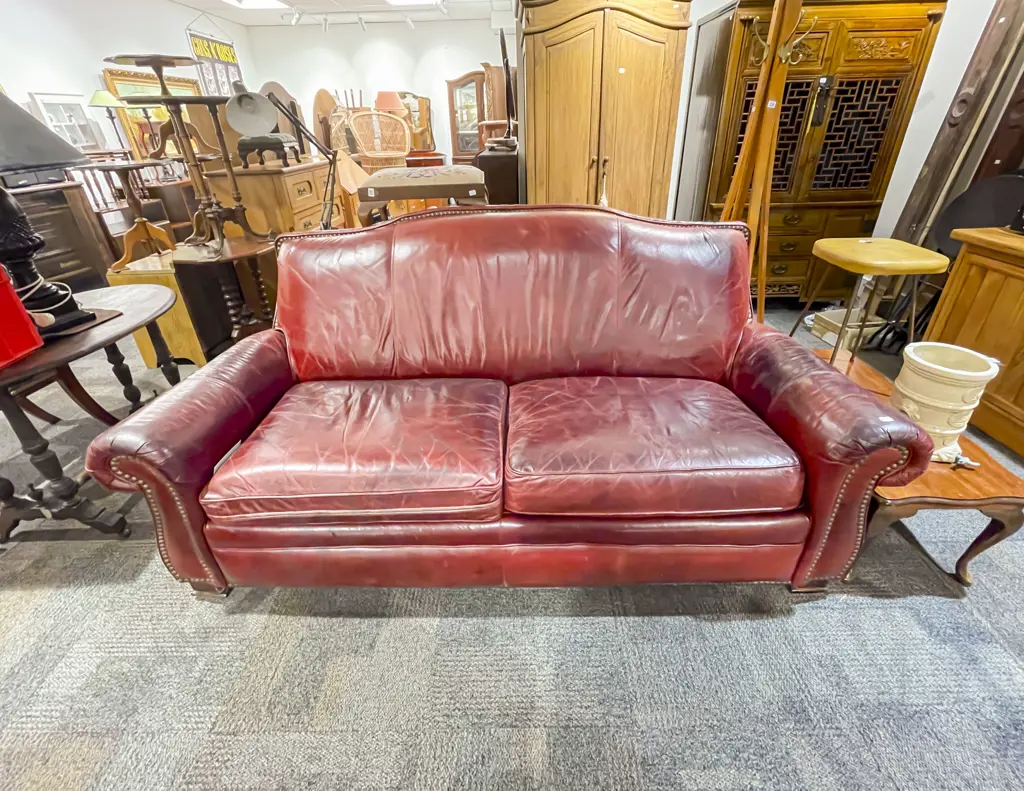 Burgundy Leather Roll Arm Sofa Image 1++