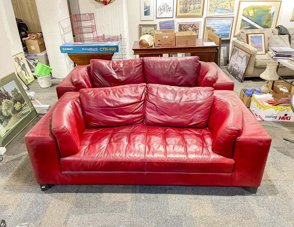 Natuzzi Two Piece Leather Lounge Suite Image 1++