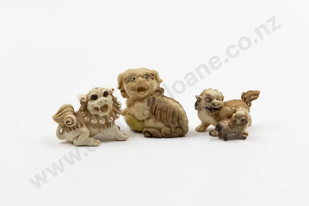 Three Japanese Ivory Netsuke Of Sheshi Image 1++