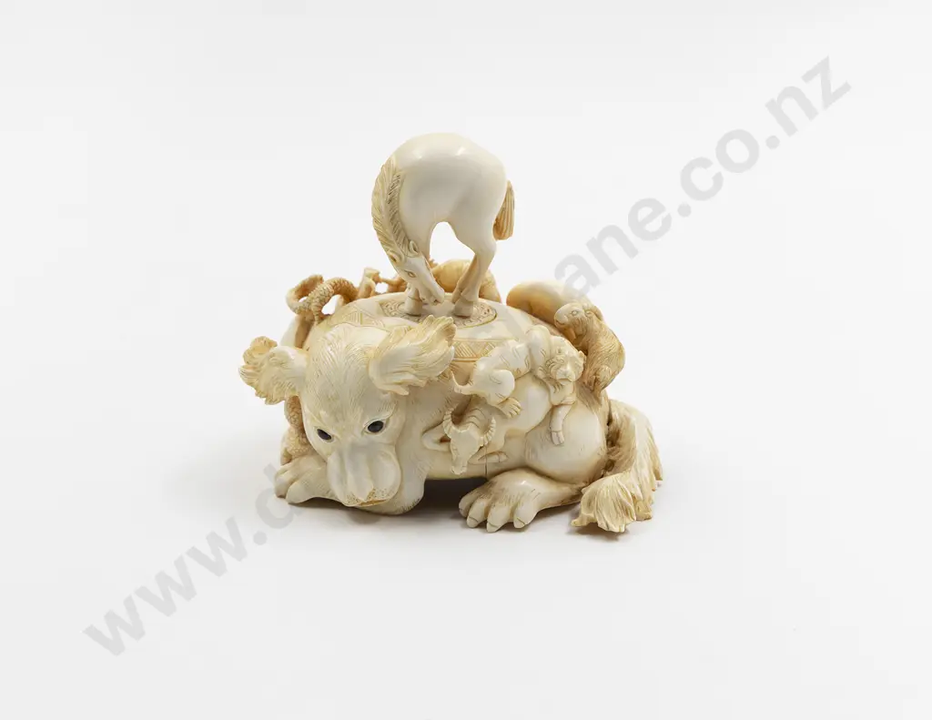 A 19th Century Chinese Lidded Box Carved As A Shishi Image 1++
