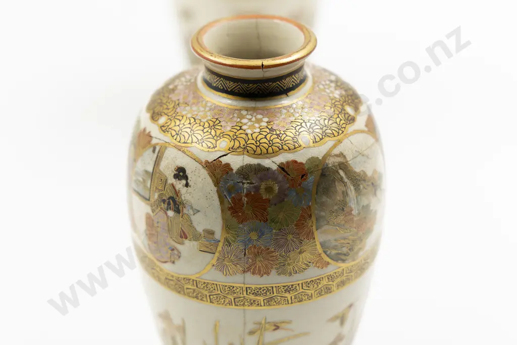 A Pair Of Satsuma Meiji Period Vases by Eizan Kawamoto Image 1++