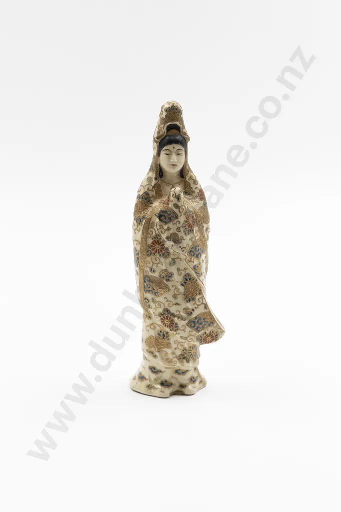 A Satsuma Meiji Period Figurine of Kwannon The Bodhisattva Of Compassion Image 1++