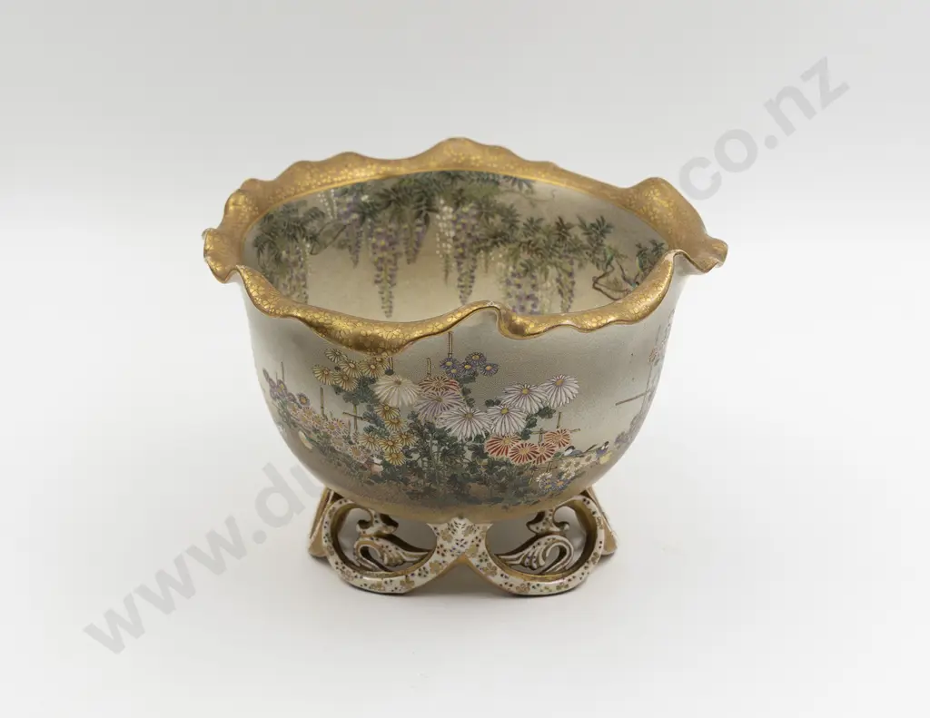 A Fine Meiji Period Satsuma Jardinière by Kinkozan Image 1++