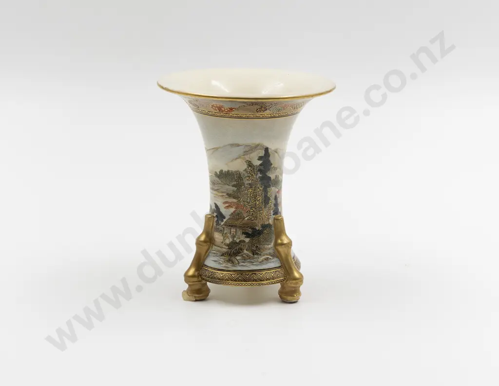 A Satsuma Meiji Period Vase Image 1++