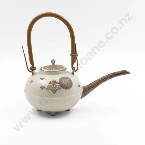 An Unusual Japanese Late Meiji Period Sake Pot by Kinkozan