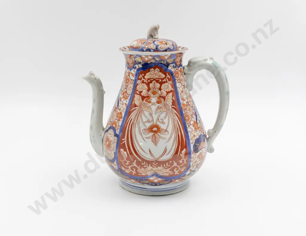 A Japanese Imari Coffee Pot Image 1++