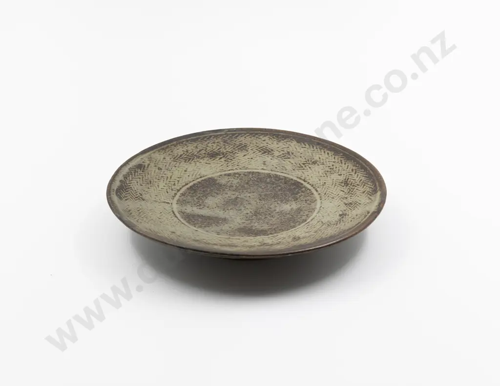 Tatsuzo Shimaoka Stoneware Circular Dish Image 1++
