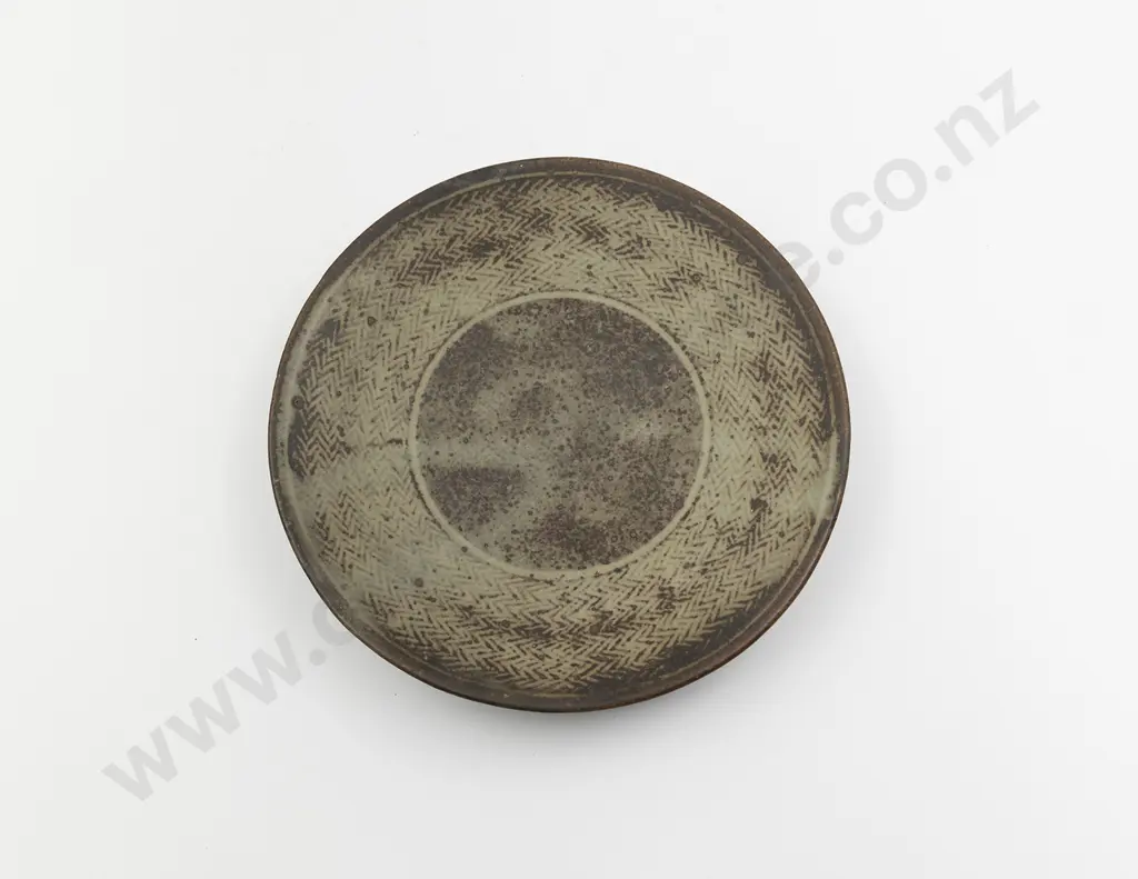Tatsuzo Shimaoka Stoneware Circular Dish Image 1++