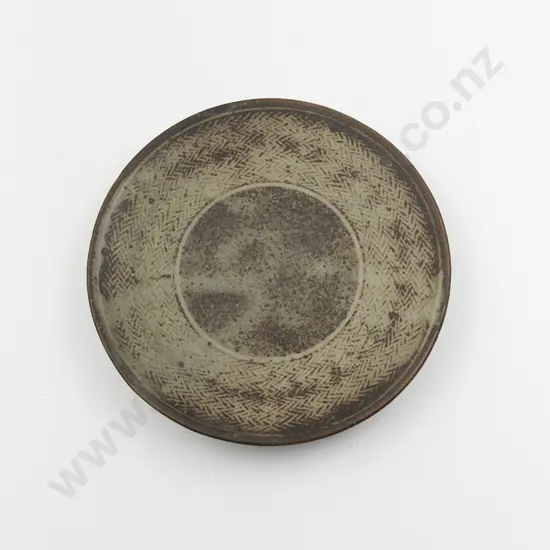 Tatsuzo Shimaoka Stoneware Circular Dish